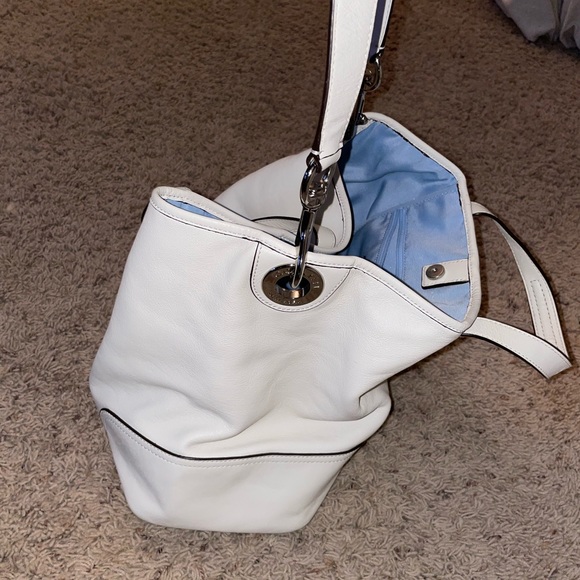 White Coach purse - Picture 5 of 7